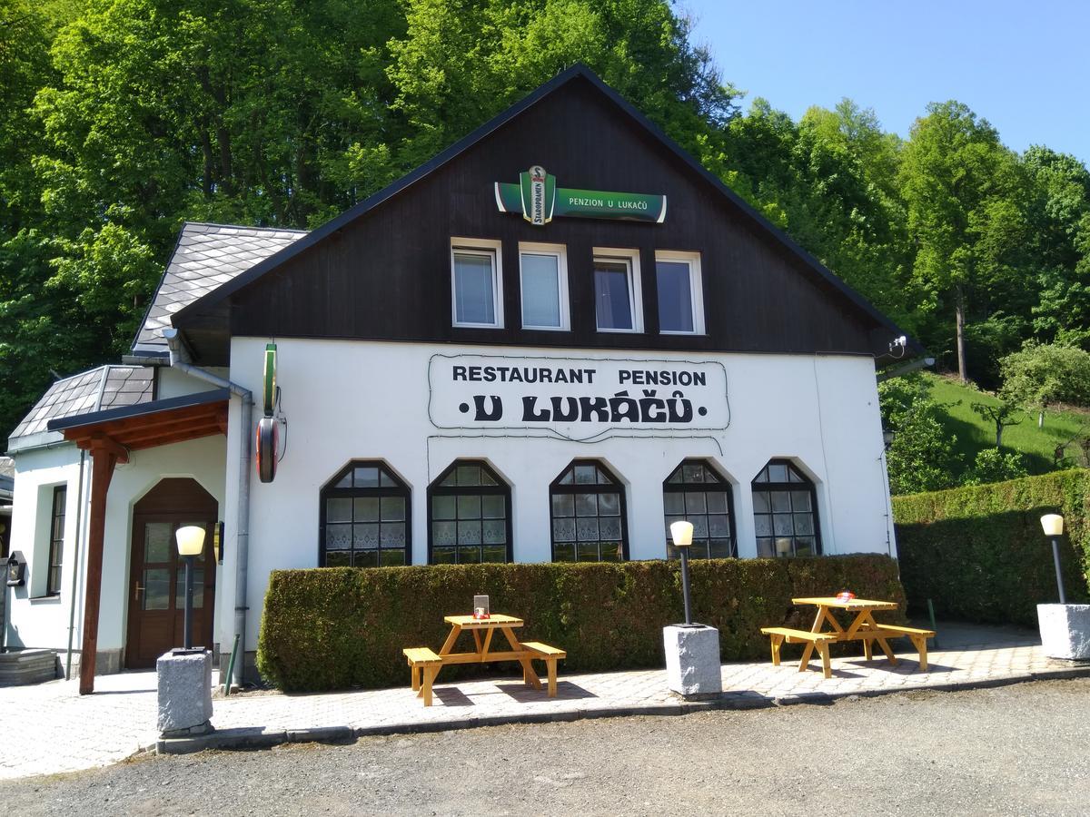 Penzion U Lukacu Есеник Экстерьер фото